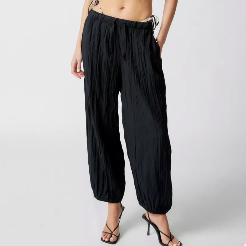 NWT Urban Outfitters Jana Crinkle Balloon Pant